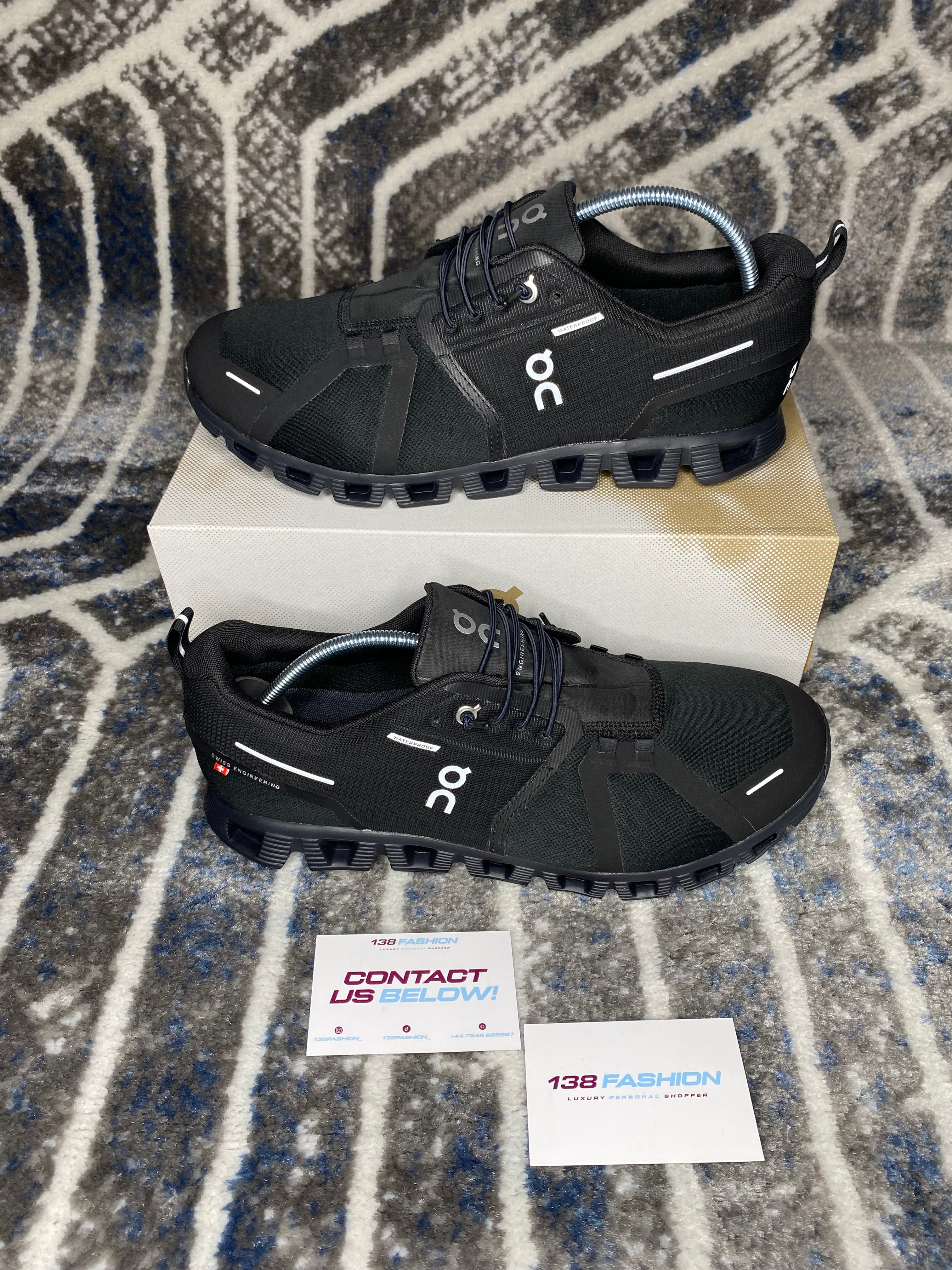 ON Running Waterproof Cloud5s Black