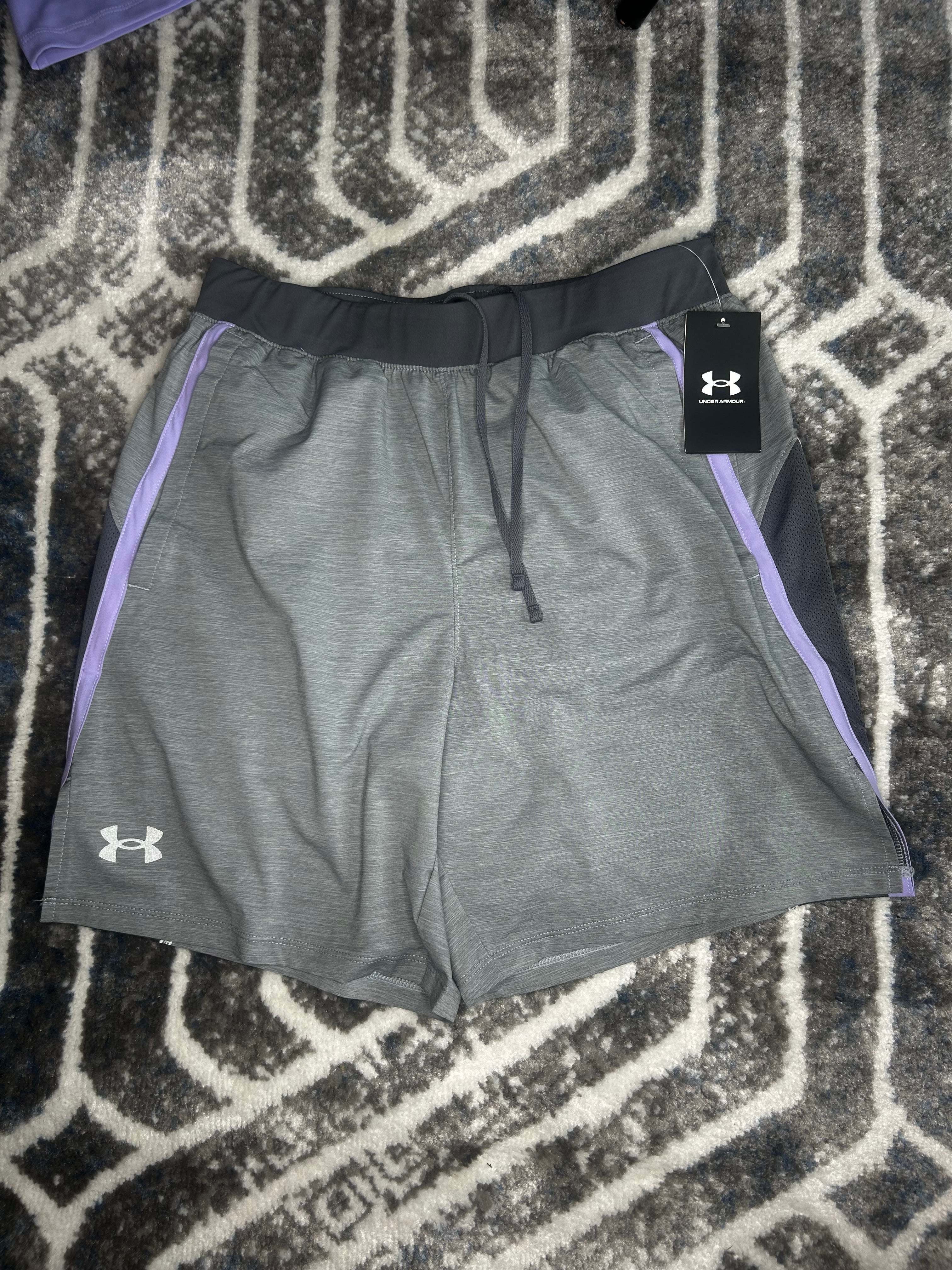 Under Armour tech reflective Tshirt and shorts set