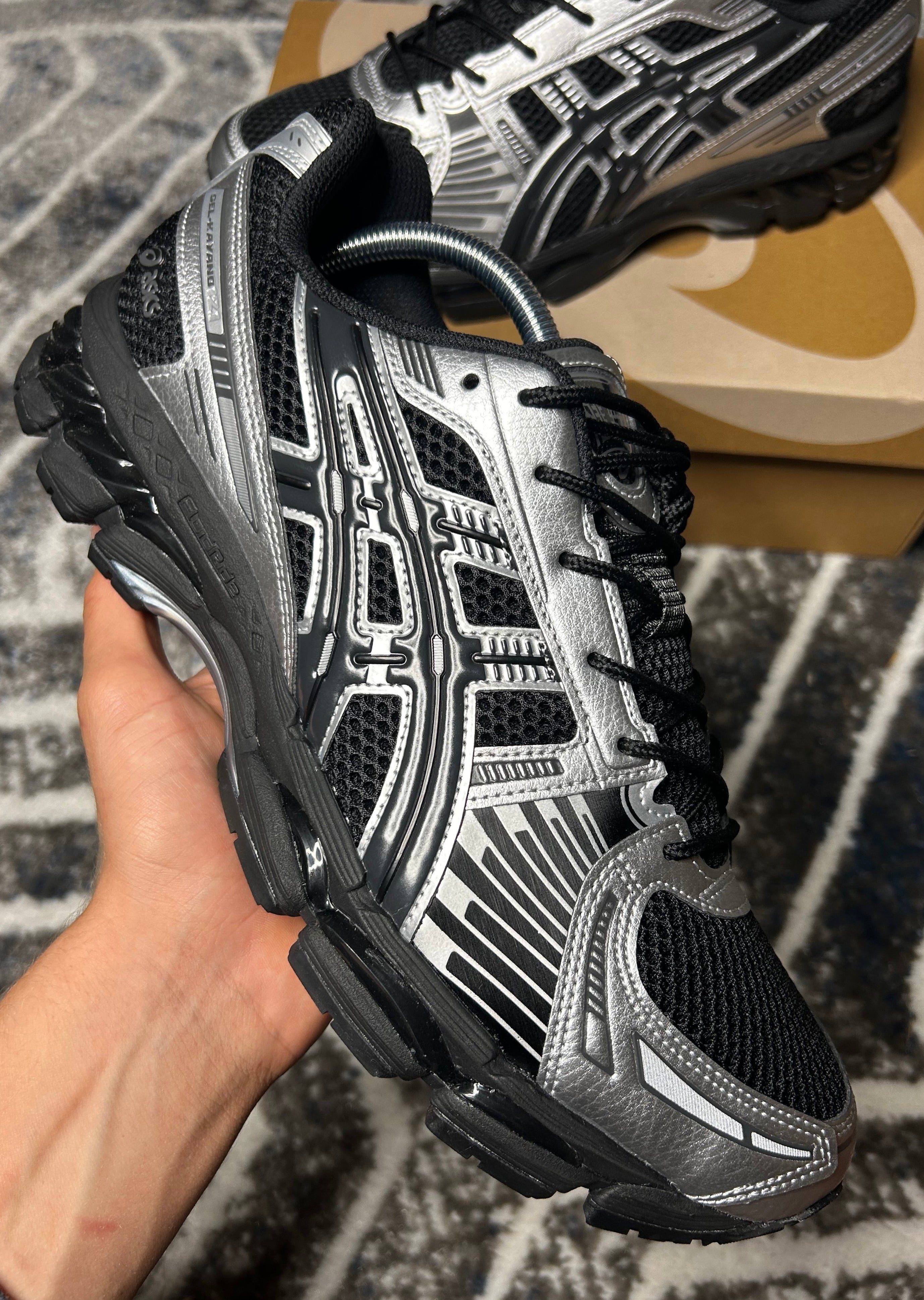 Asics Gel-Kayano 12.1 Black/Graphite Grey