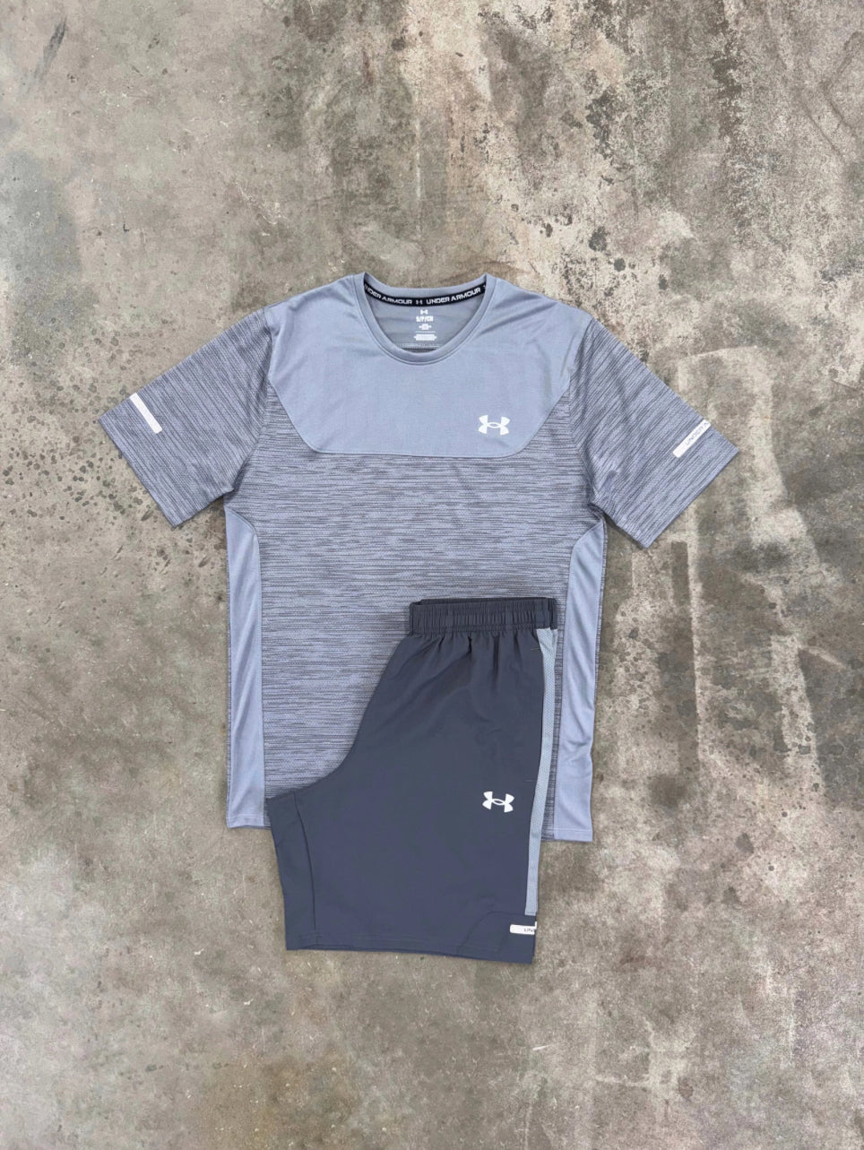 Under Armour T-shirt and short set grey