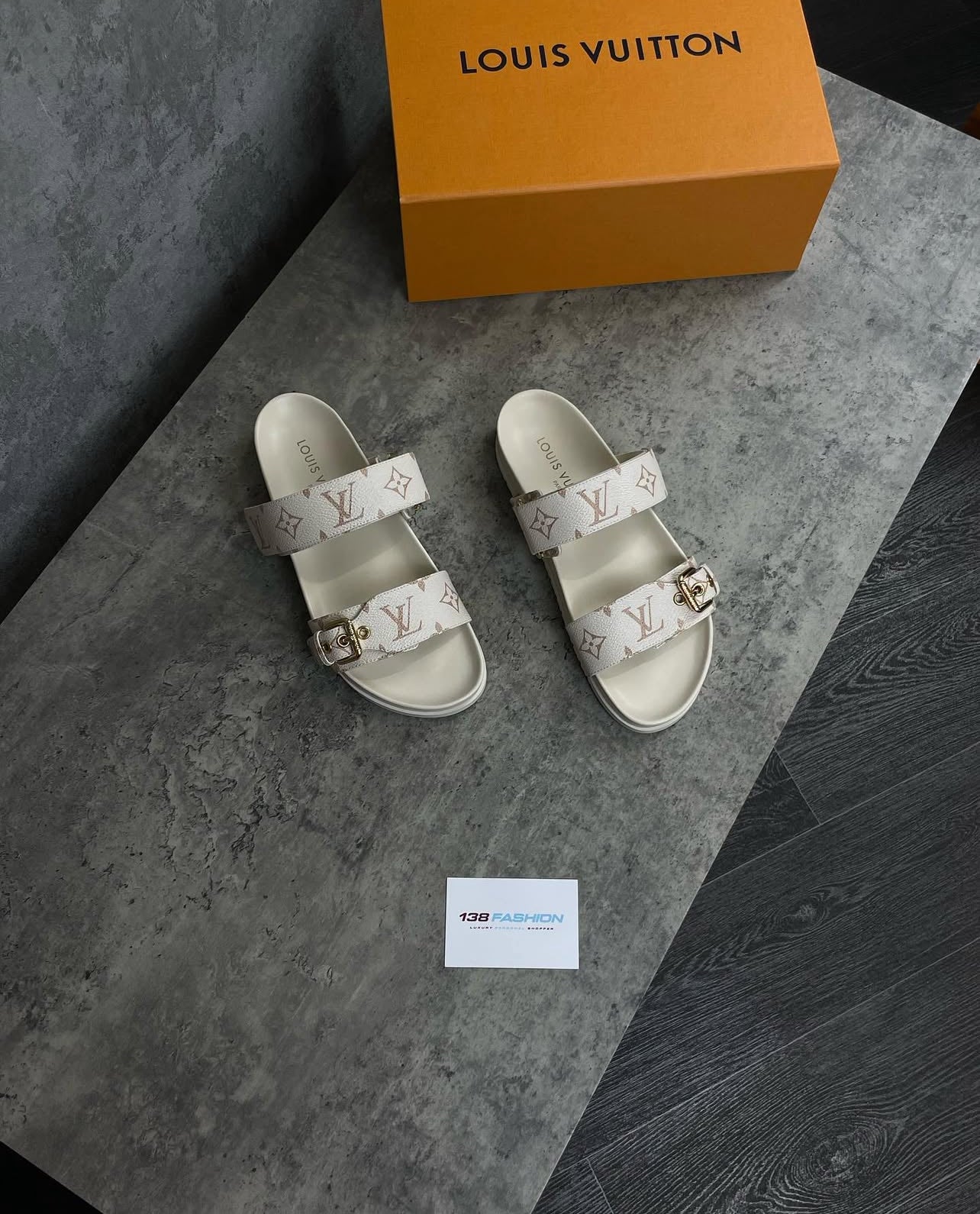 Louis Vuitton Sandels Bom Dia Flat Comfort Mules